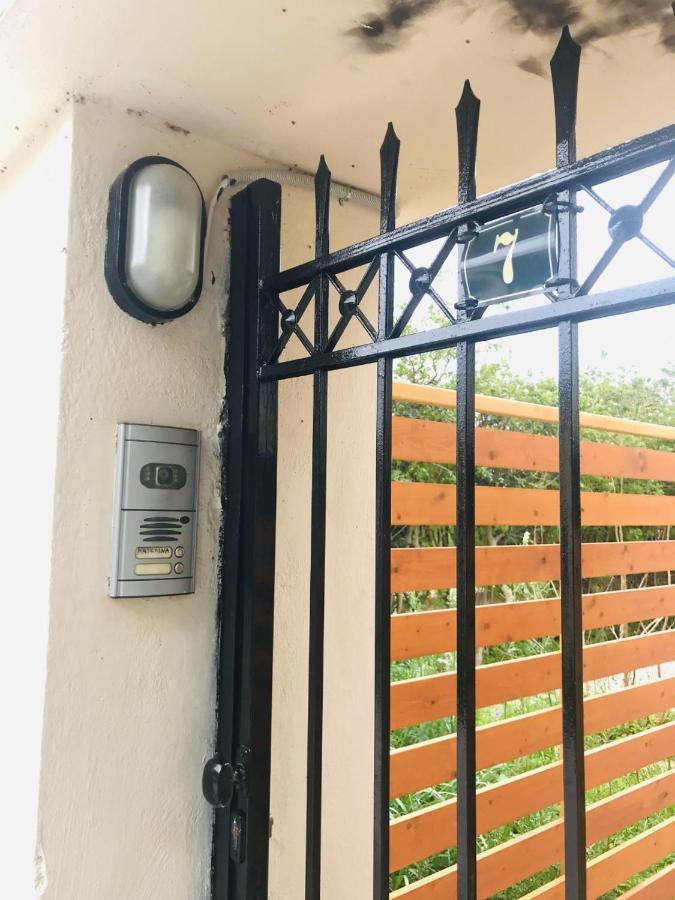 Beautiful Maisonette With A View To The Mountains And The Sea Ajía Marína Kültér fotó